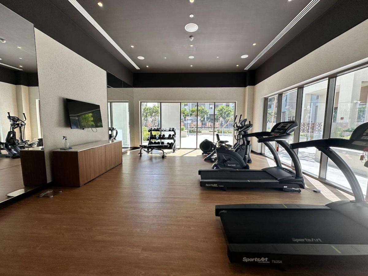 2br Burj Khalifa View In With Access Dubai