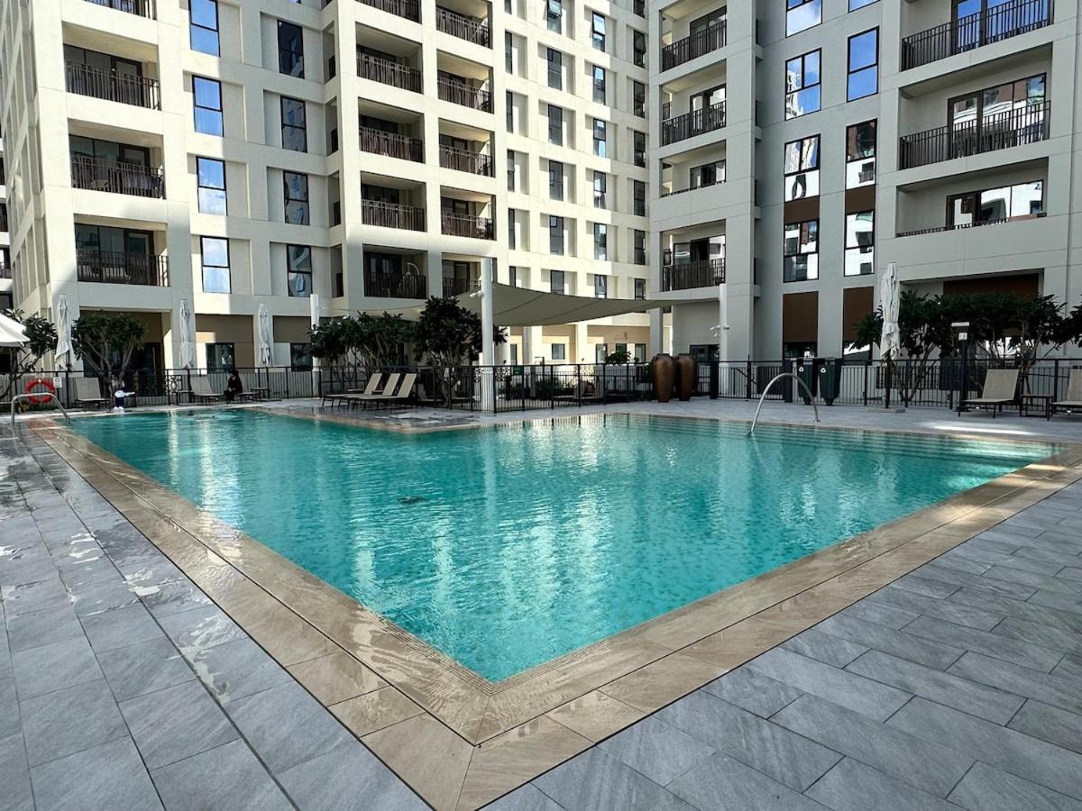 2br Burj Khalifa View In With Access * Dubai