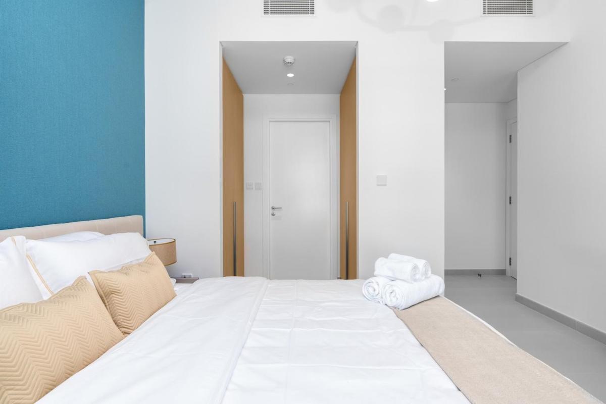 2br Burj Khalifa View In With Access
