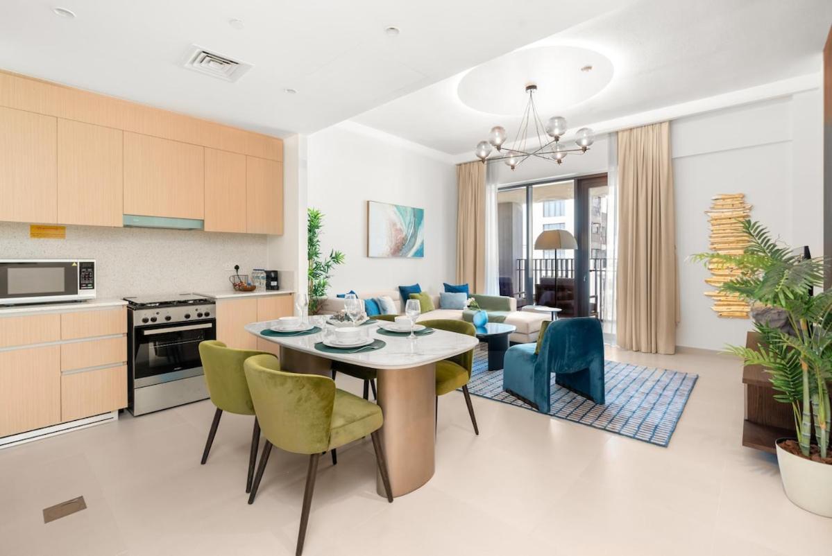 2br Burj Khalifa View In With Access Apartment *