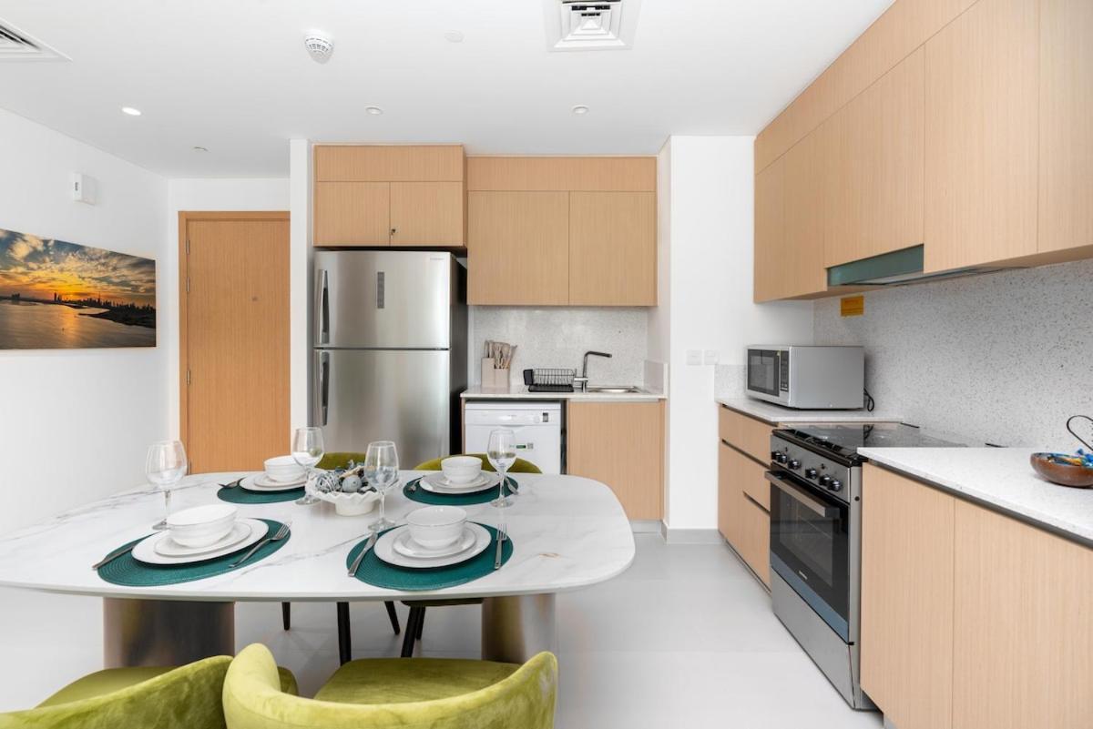 Apartment 2br Burj Khalifa View In With Access Dubai
