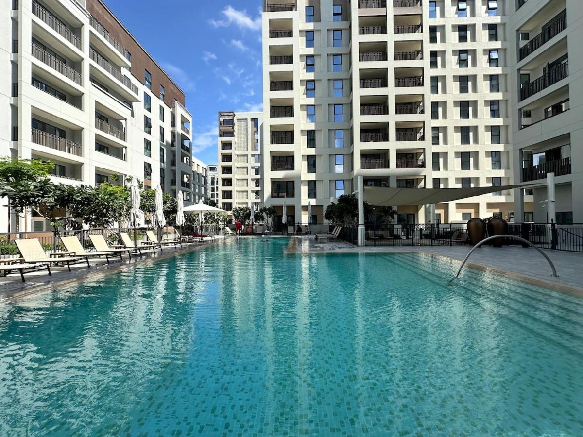 Apartment 2br Burj Khalifa View In With Access *